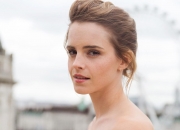 雷火电竞app-当智利铁血绞杀巴萨的艺术足球时，库尔图瓦用神扑写下另一种答案