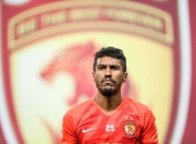 雷火电竞官网-恒大中场核心连续进球，攻击力持续增强