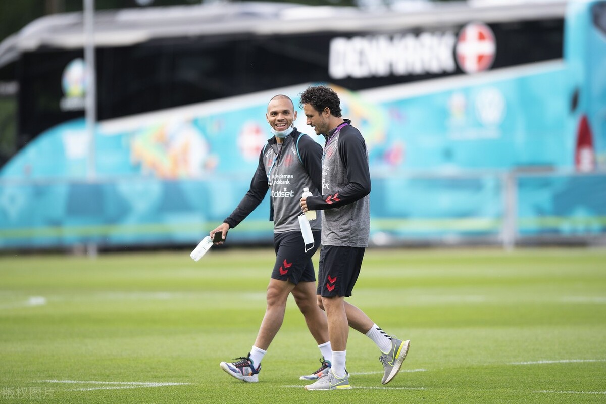 关于丹麦羽毛球队横扫英格兰羽毛球队，辛杜统治全场的信息