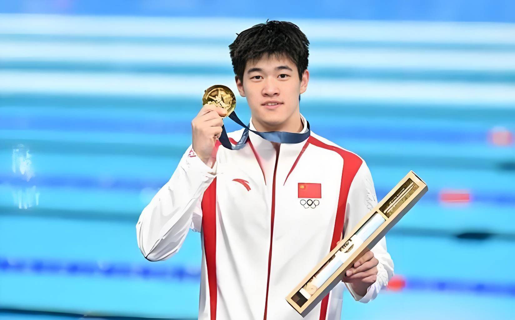 游泳赛季收官，冠军榜单揭晓