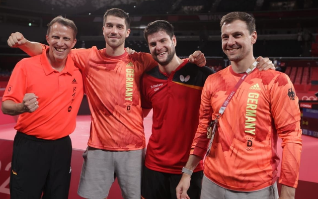 日本队完胜英格兰队，波尔带队取胜